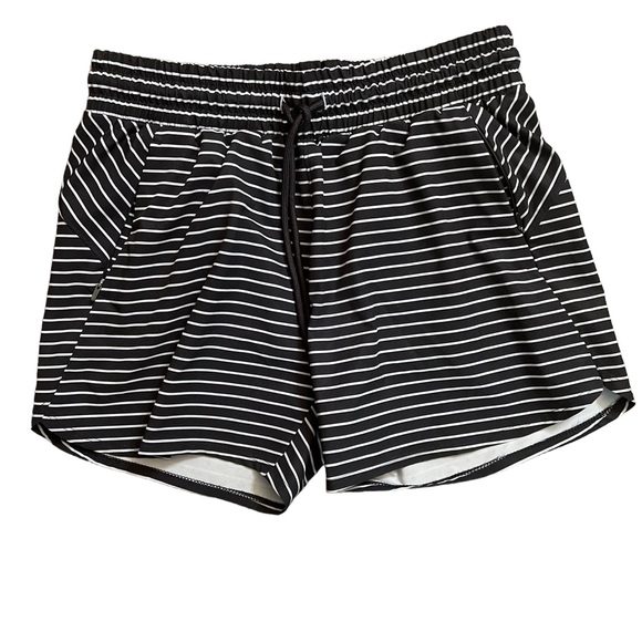 all in motion Pants - All in Motion - Double Layered Run Shorts